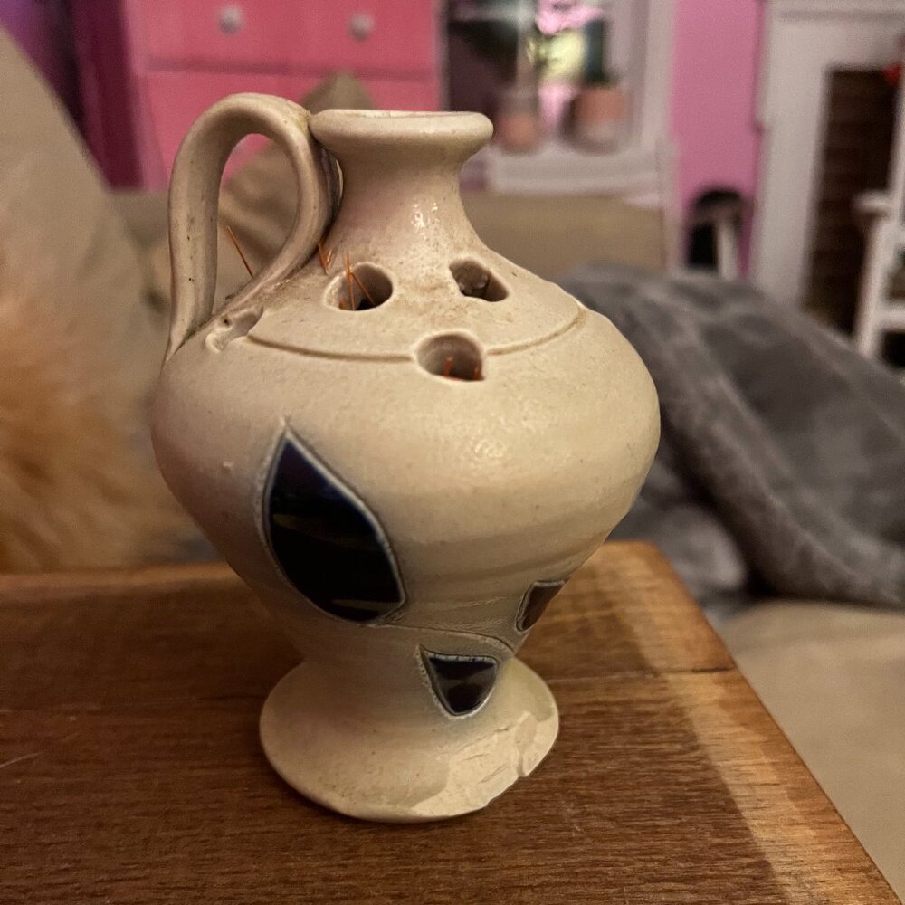 Vintage Williamsburg Pottery Salt Glazed Mug with Built In Frog